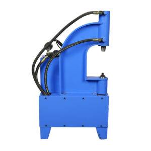 Single-head riveting machine