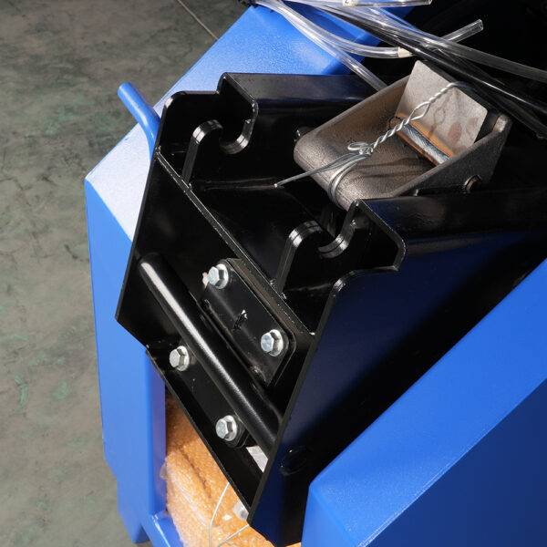 A handle-controlled machine for removing brake pads - 图片 2