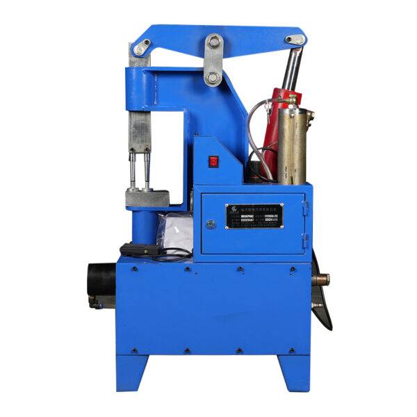 Double - head riveting machine